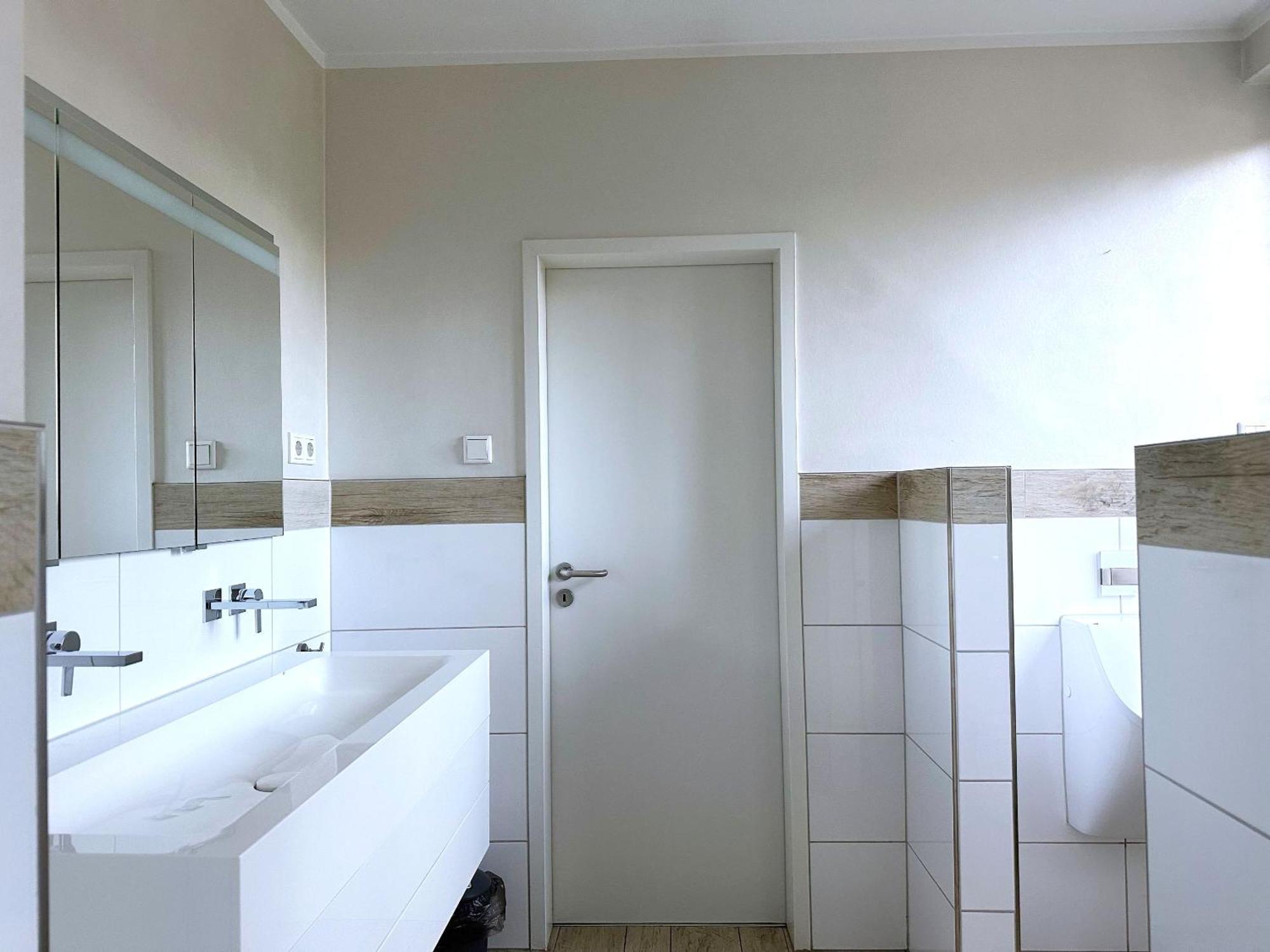 Schoene I Private Parkplaetze I Home2share Apartamento *